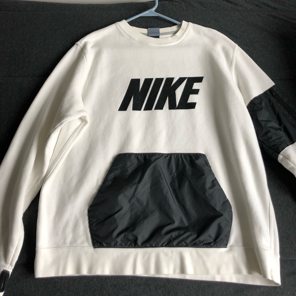 Nike Men’s Crewneck